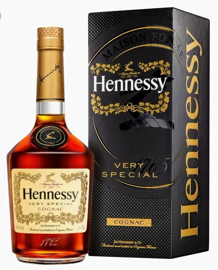 Hennessy VS Cognac W/ Gift Pack
